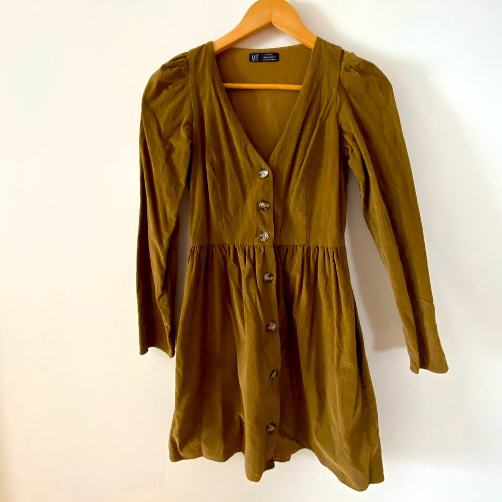 ZARA Corduroy Button Down Dress 🍂